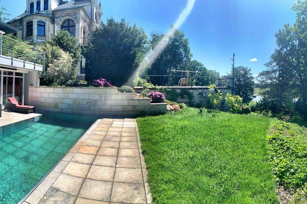 Beheizbarer Pool - Zentral & Modern Mit Elbzugang! Vakantiehuis *